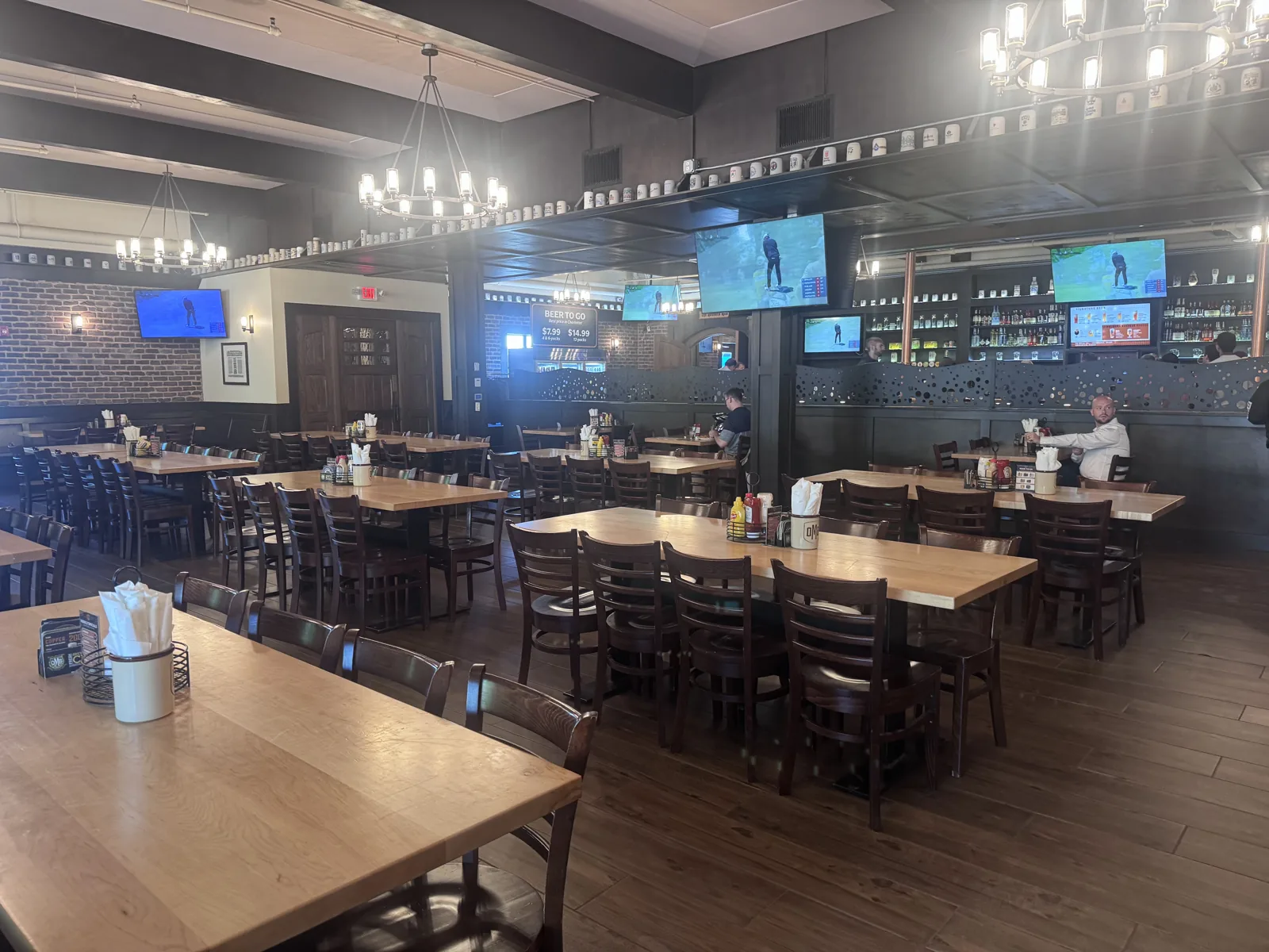 The Olde Mecklenburg Brewery & Biergarten photo 10