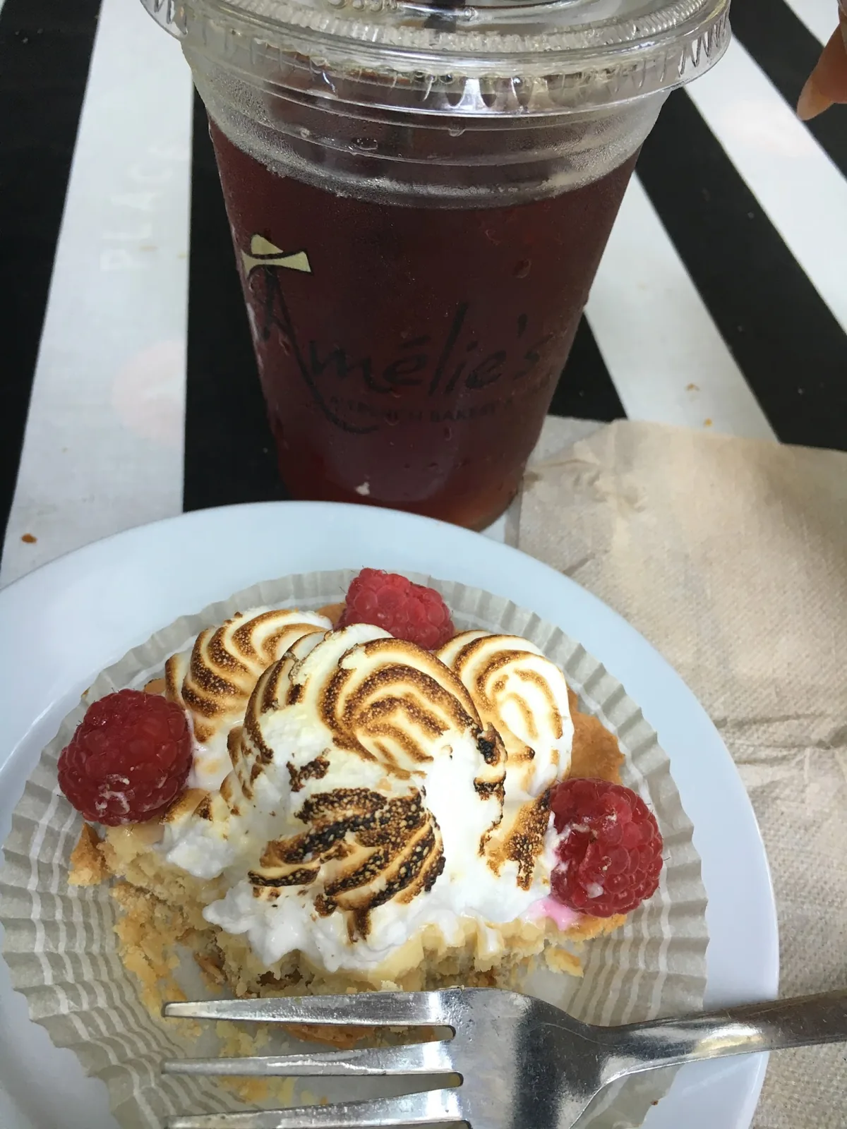 Amélie’s French Bakery & Café | Uptown photo 23