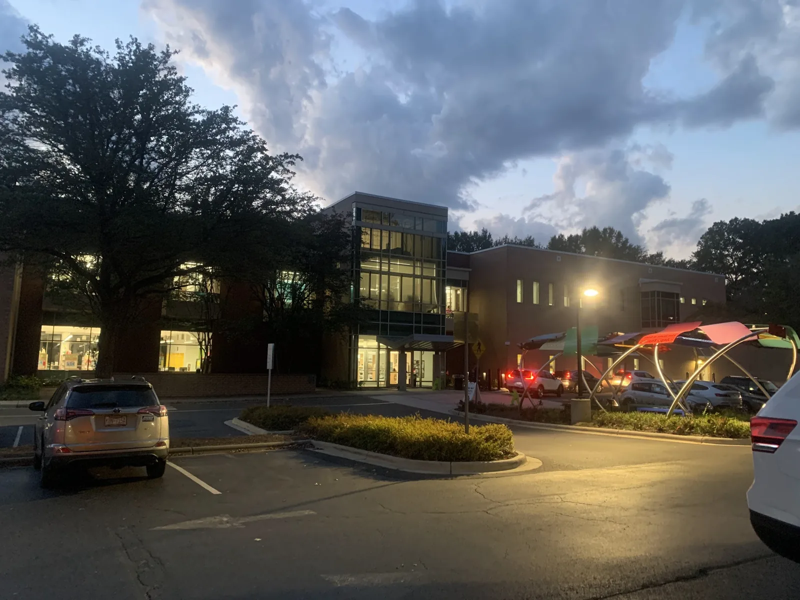 Charlotte Mecklenburg Library | South County Regional photo 2