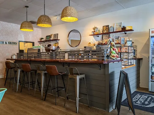 Press & Porter Coffee & Pourhouse photo 2