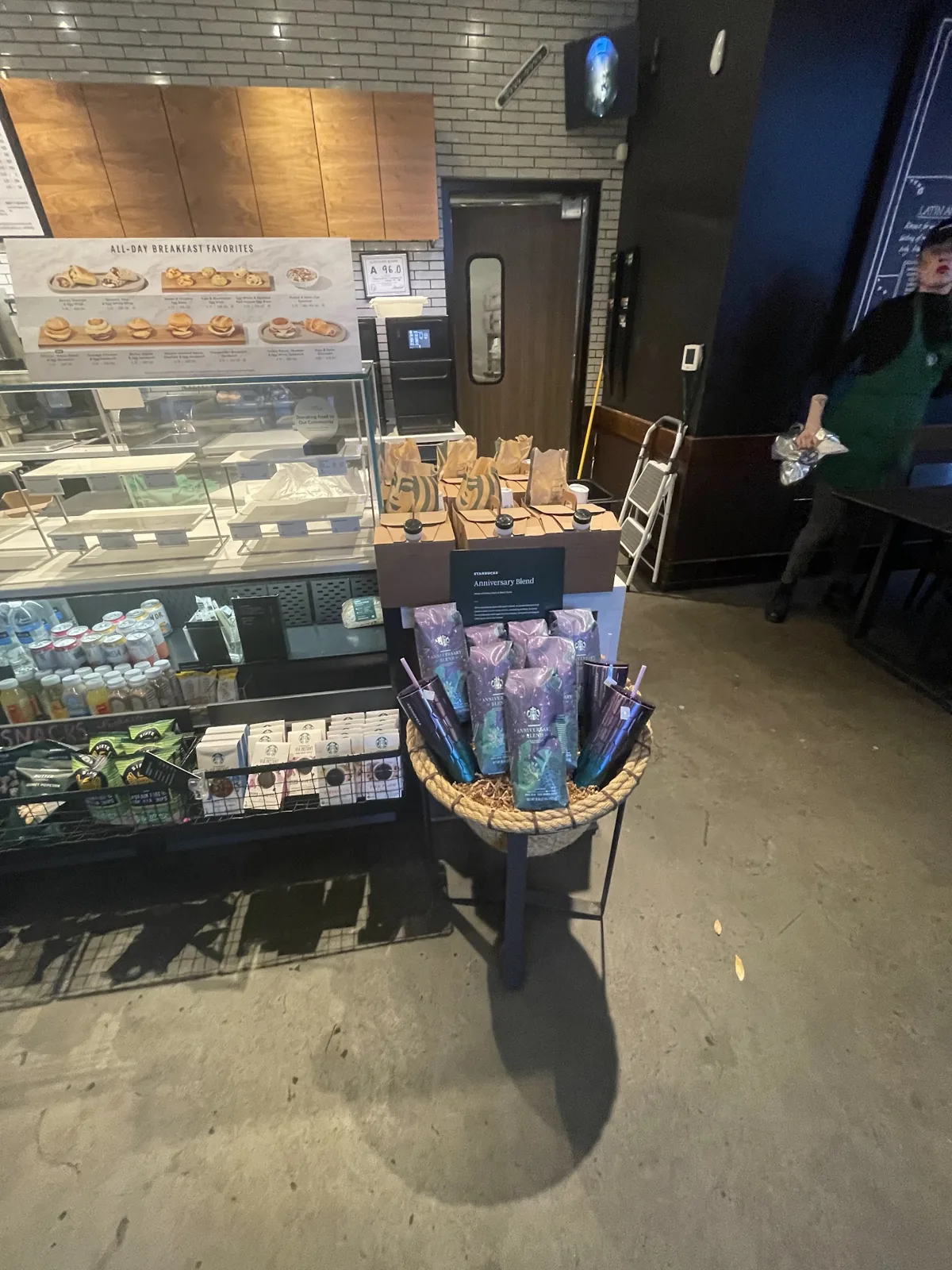 Starbucks | 135 Levine Avenue of the Arts photo 2