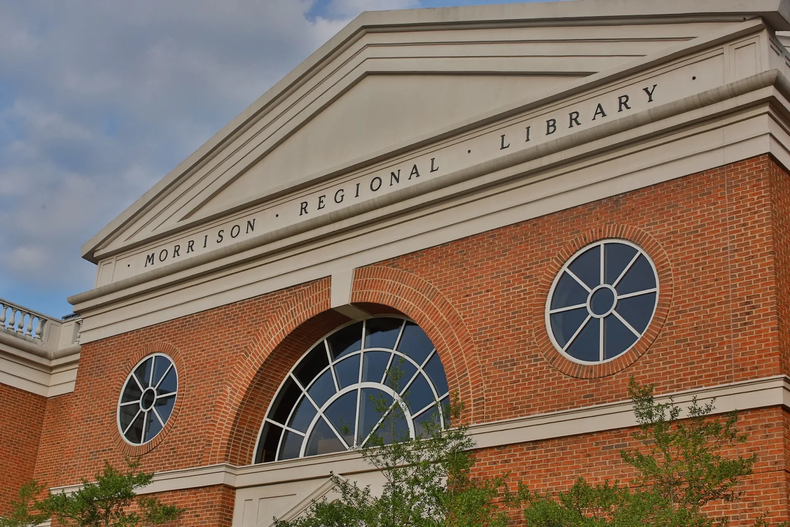 Charlotte Mecklenburg Library | SouthPark Regional photo 2