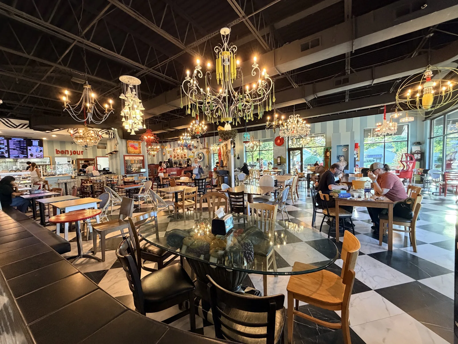Amélie’s French Bakery & Café | Carmel Commons photo 2