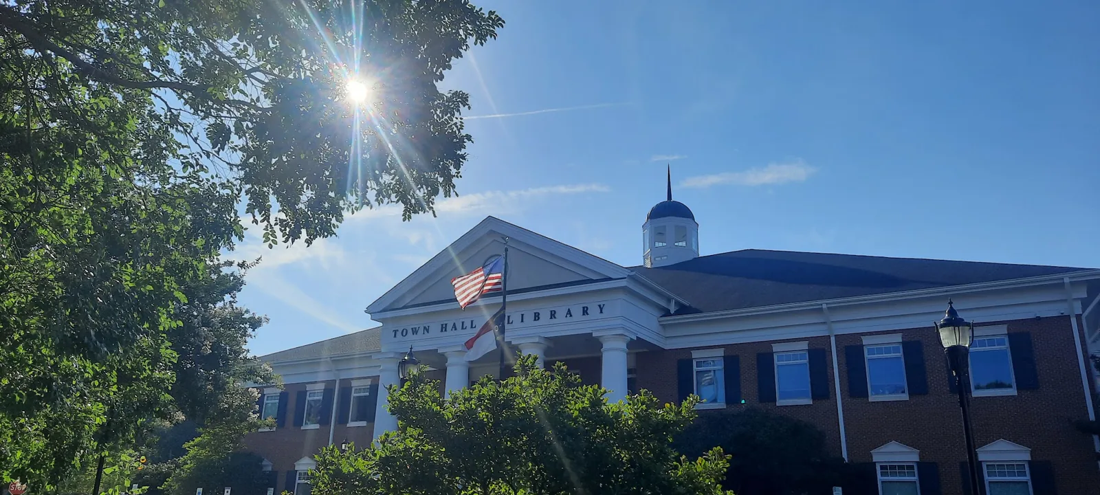 Charlotte Mecklenburg Library | Matthews photo 2