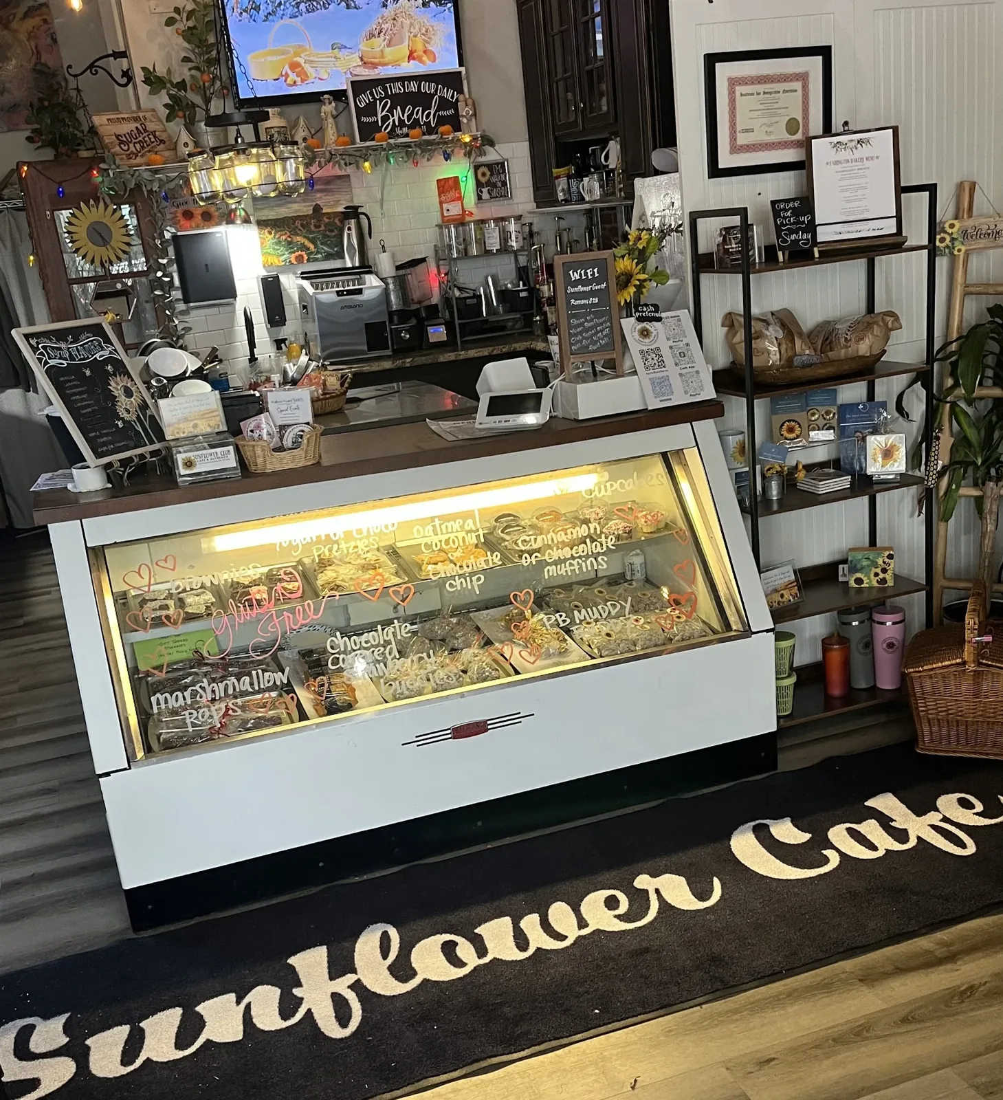 Sunflower Club Cafe photo 2