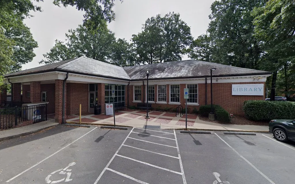 Charlotte Mecklenburg Library | Myers Park photo 24