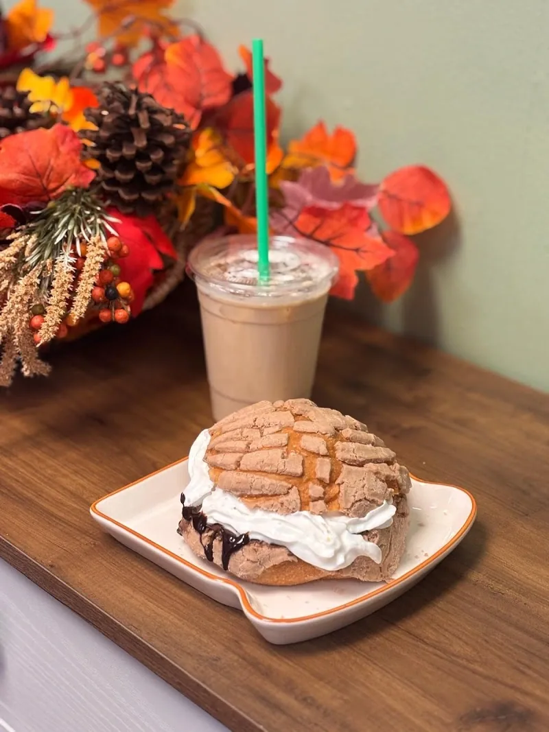 Lia Bakery photo 2