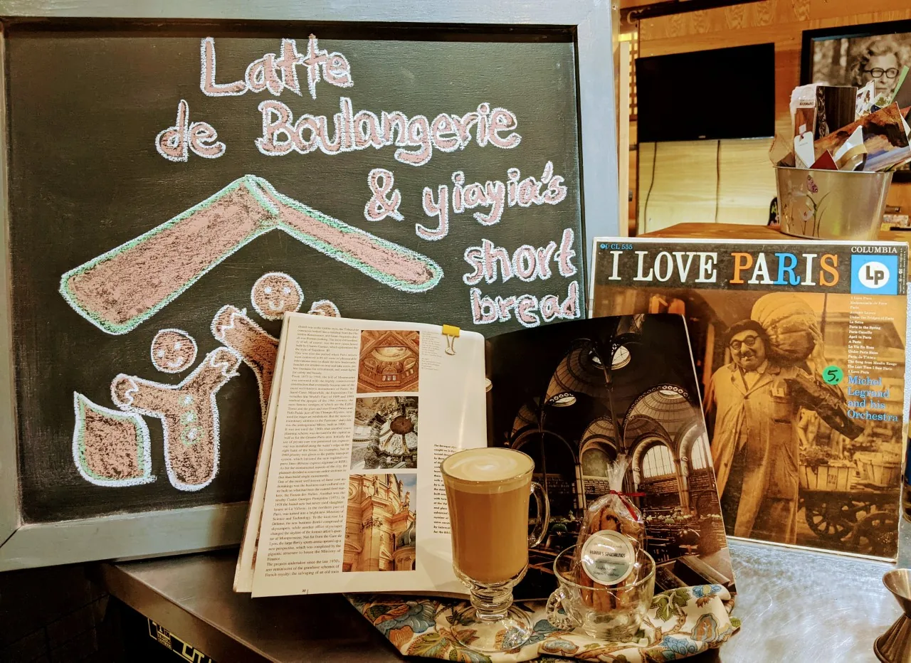 Julia’s Café & Books photo 2