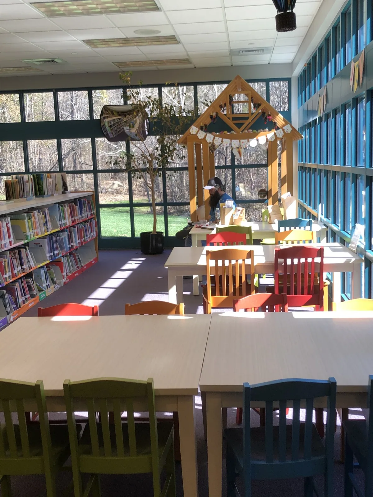Charlotte Mecklenburg Library | University City Regional photo 2