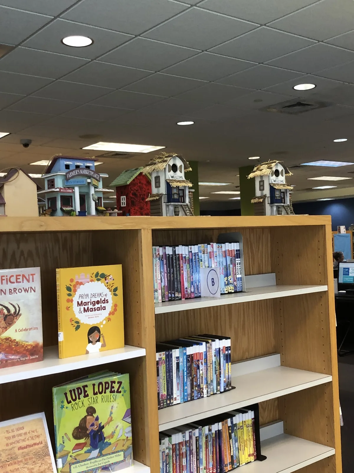 Charlotte Mecklenburg Library | University City Regional photo 30