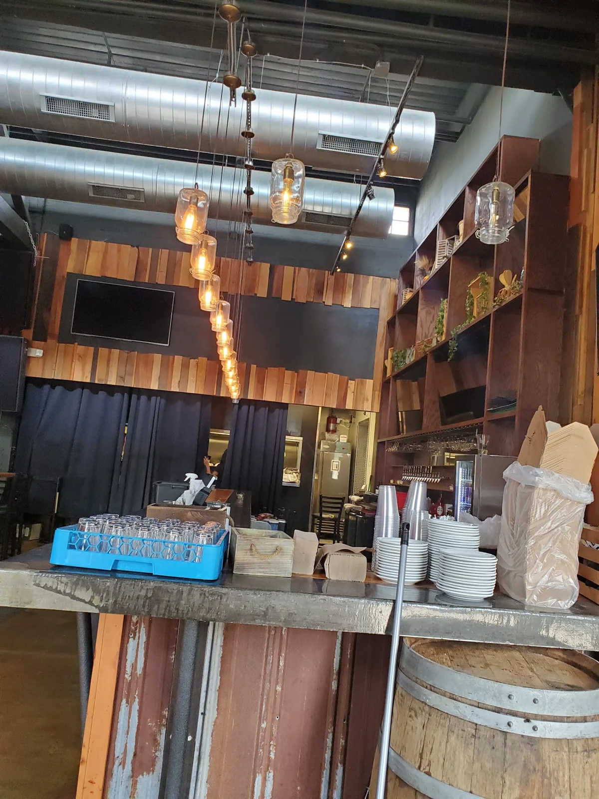 Heist Brewery and Barrel Arts photo 30