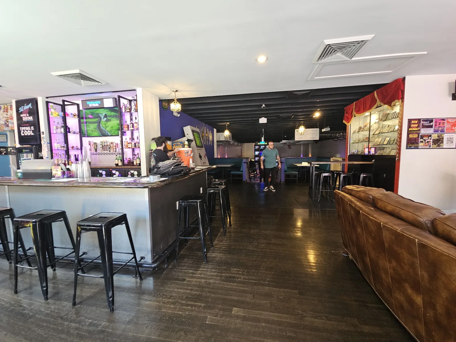 Super Abari Game Bar photo 1