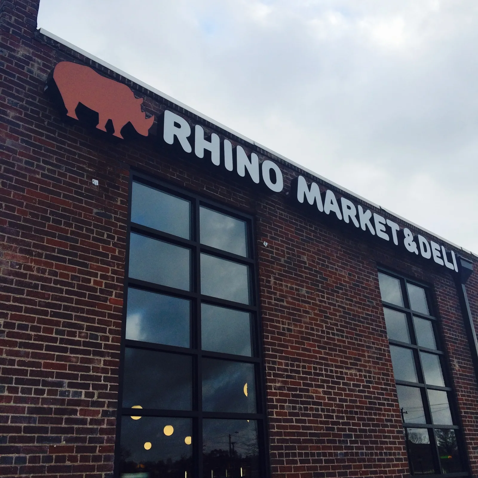 Rhino Market & Deli | Wesley Heights photo 2