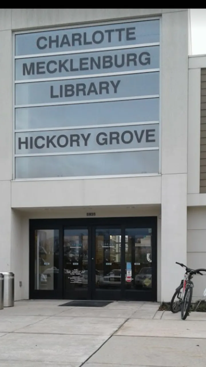 Charlotte Mecklenburg Library | Hickory Grove photo 2