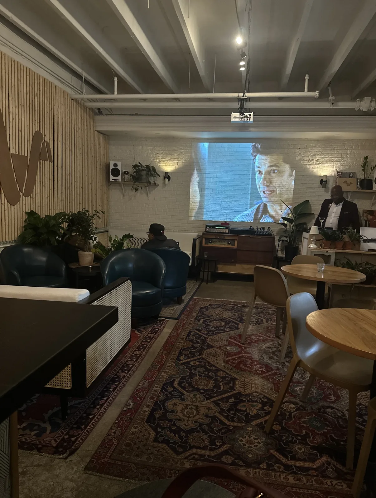 Lorem Ipsum Listening Bar photo 2