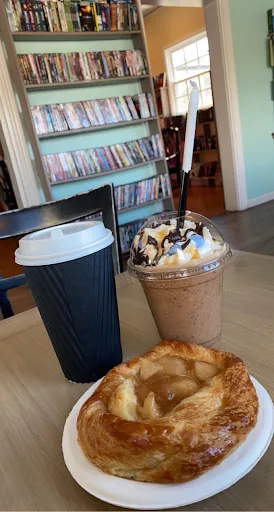 Editions Coffee and Bookstore photo 30